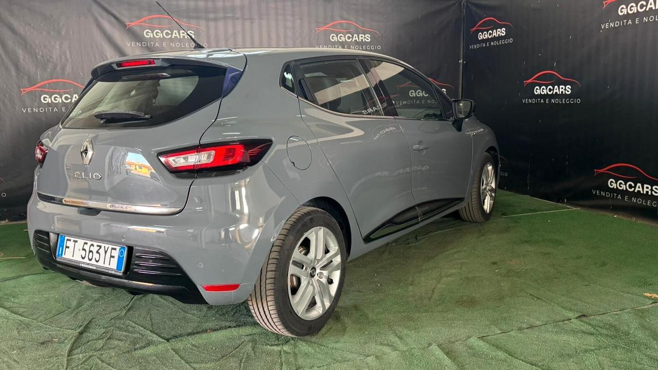 Renault Clio dCi 8V 90 CV 5 porte Moschino Intens