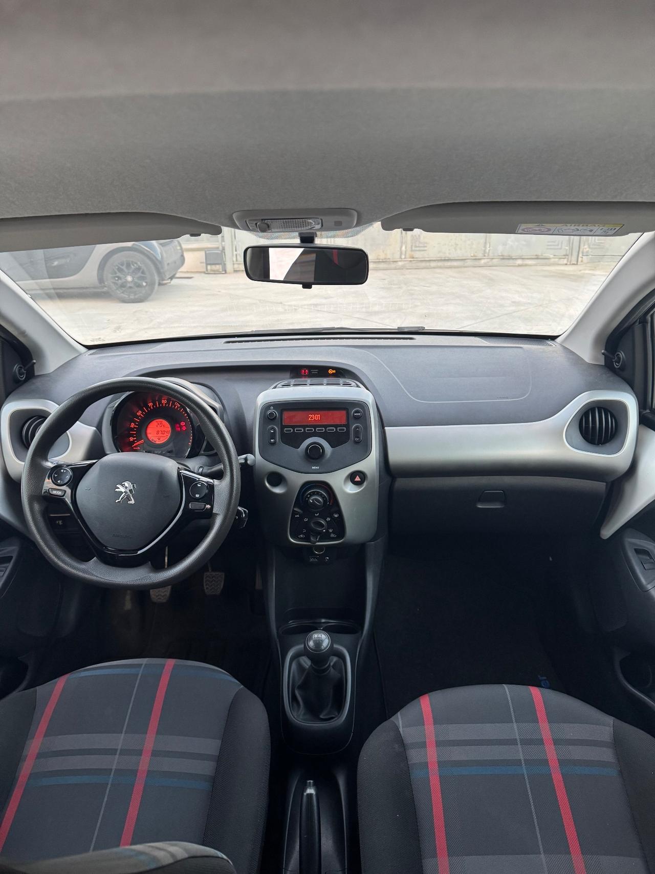 Peugeot 108 1.0 70CV