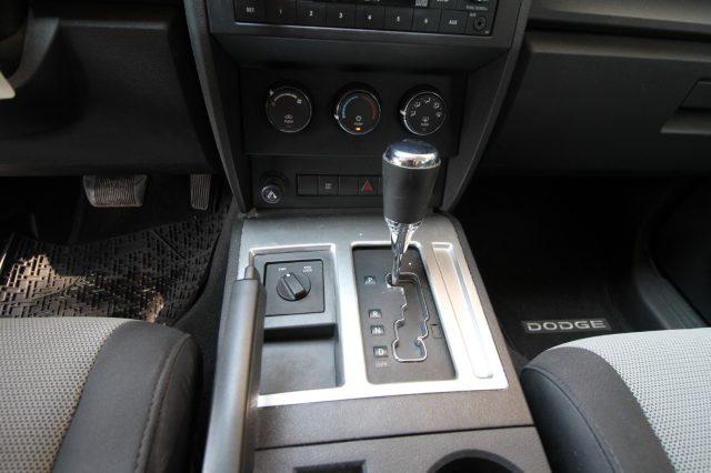 DODGE Nitro 2.8 CRD DPF 4WD GANCIOTRAINO