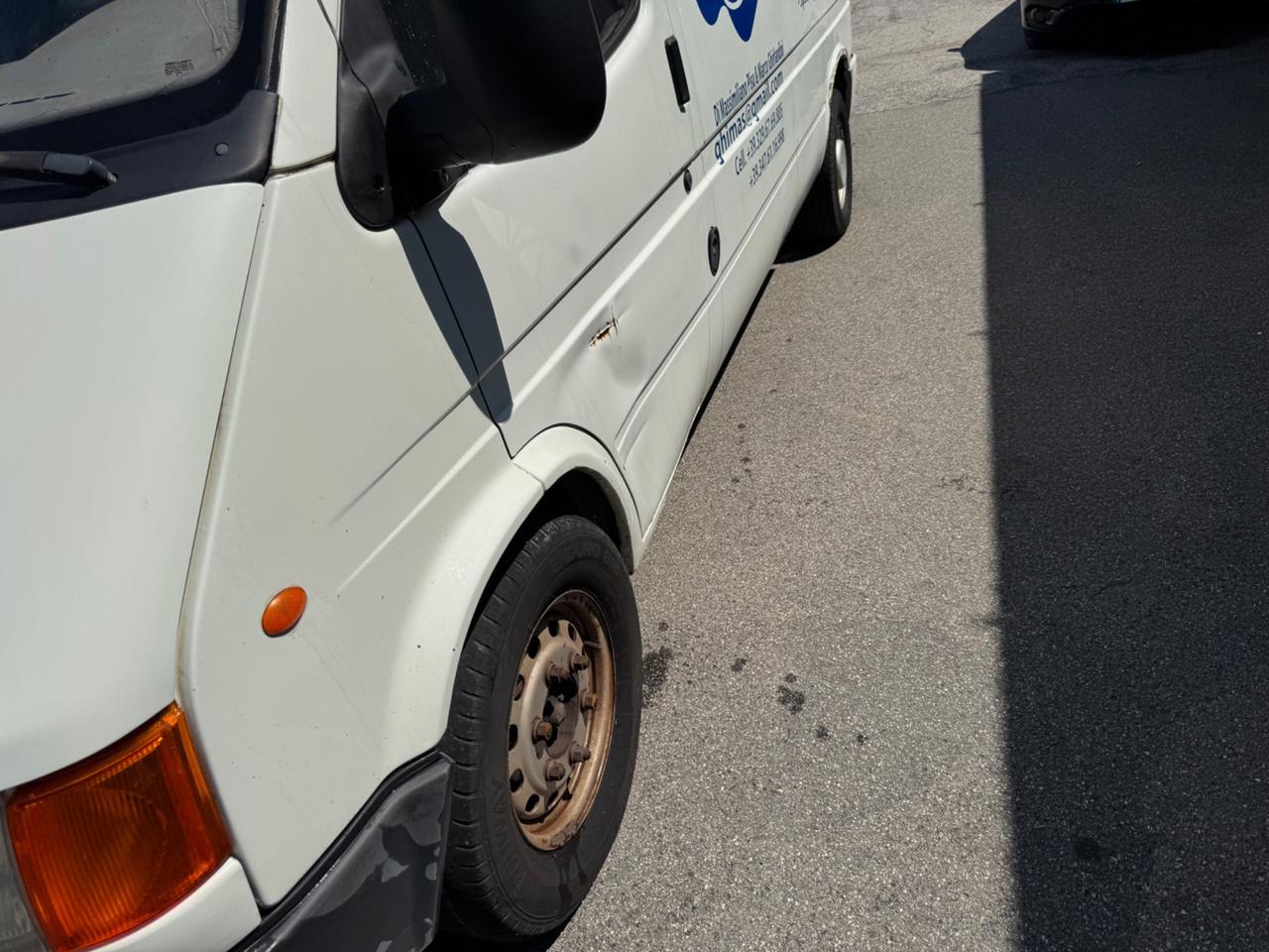 FURGONE FORD TRANSIT