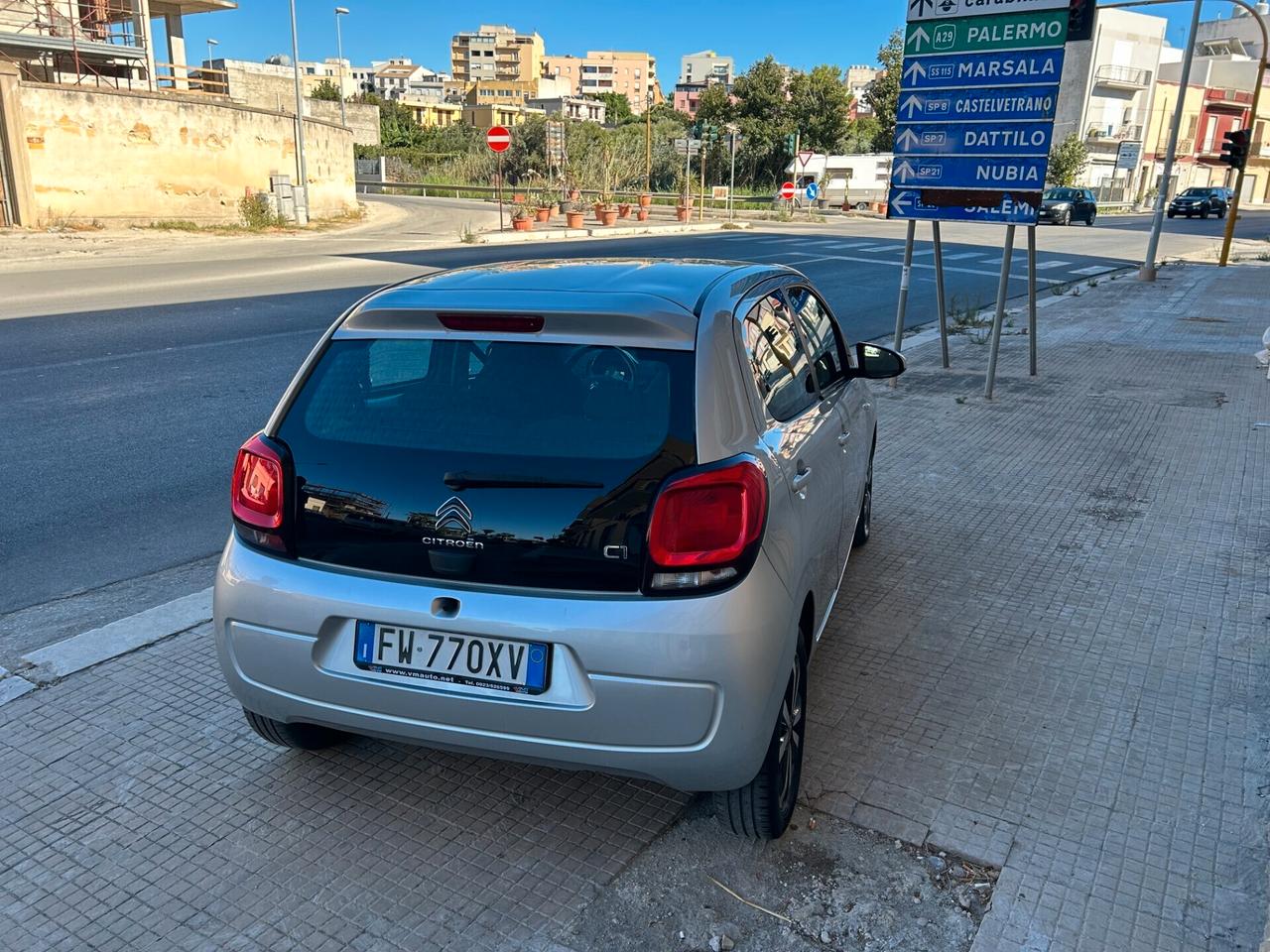 Citroen C1 VTi 72 ETG 5 porte Urban Ride