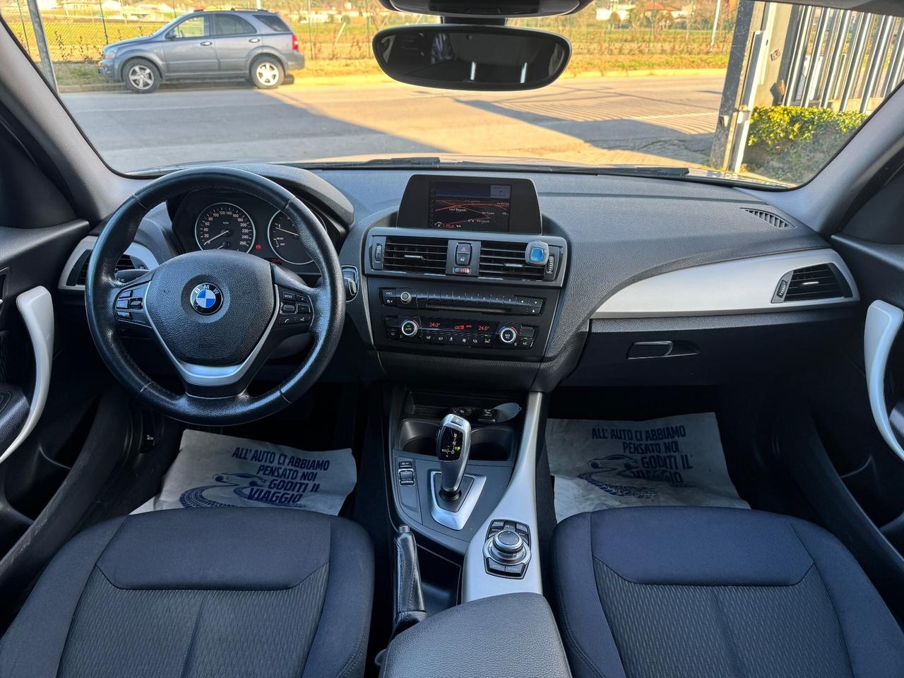 Bmw 116 116d 5p. Urban