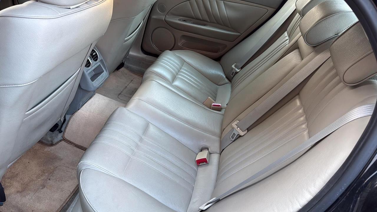 Alfa Romeo 159 1.9 JTDm 16V Distinctive