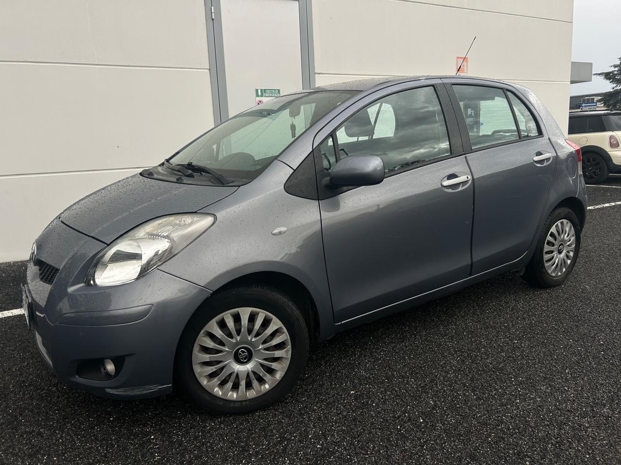 Toyota Yaris 1.3 5 porte M-MT Sol AUTOMATICA