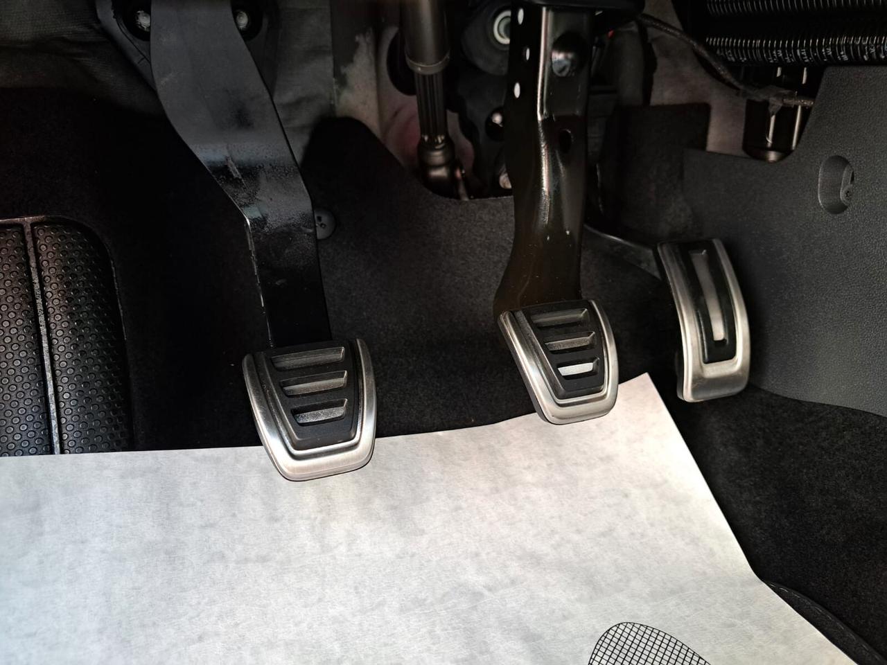 Volkswagen Taigo 1000 TSI 116CV R-Line Km.0