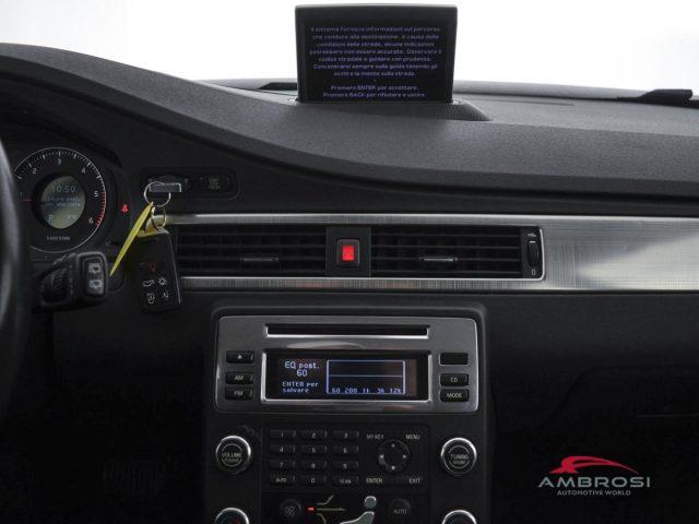 VOLVO XC70 2.4 D5 20V (185CV) cat AWD Momentum - PER OPERATOR