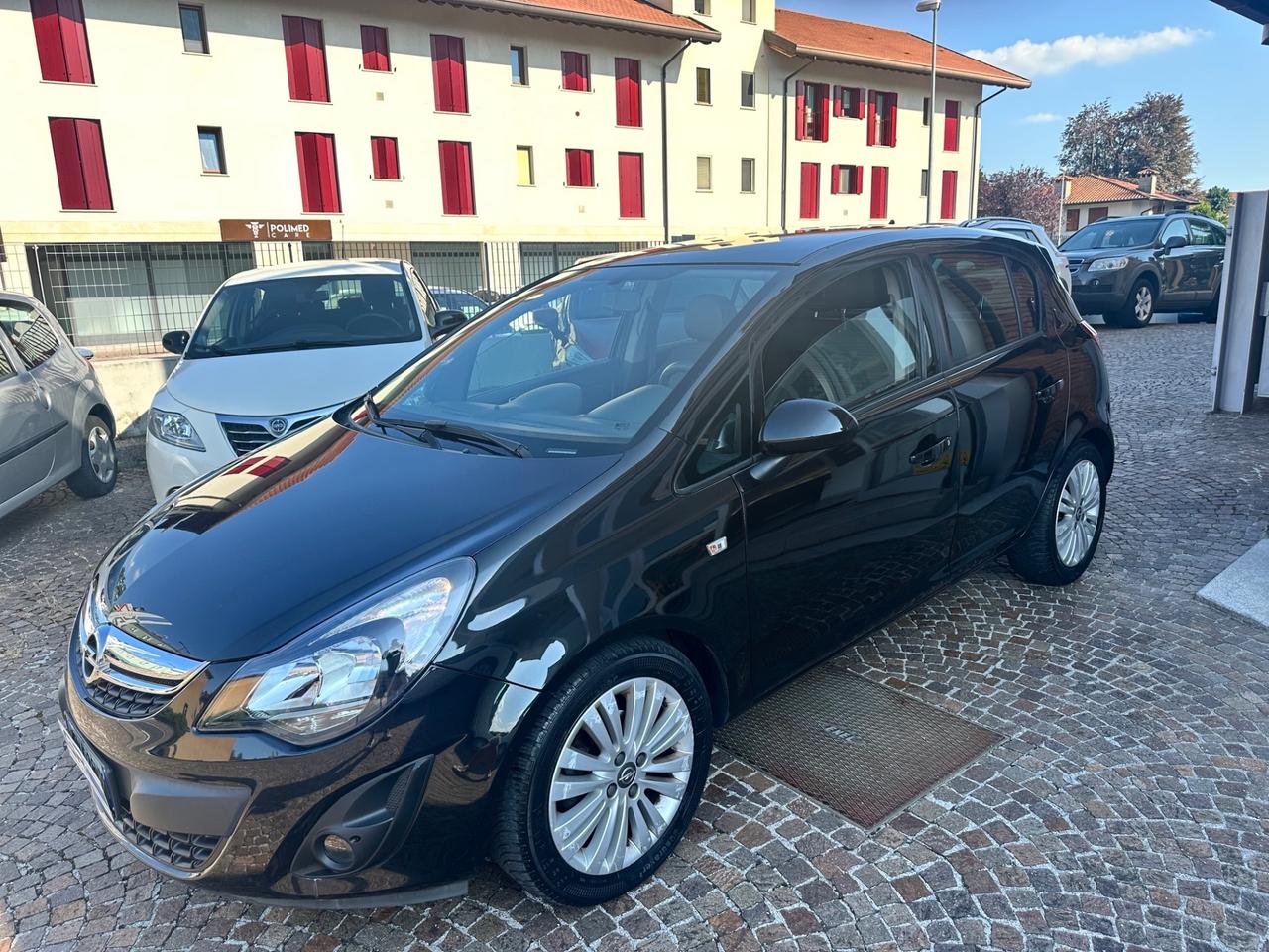 Opel Corsa 1.2Bz 86Cv 5P Edition - Neopatentati