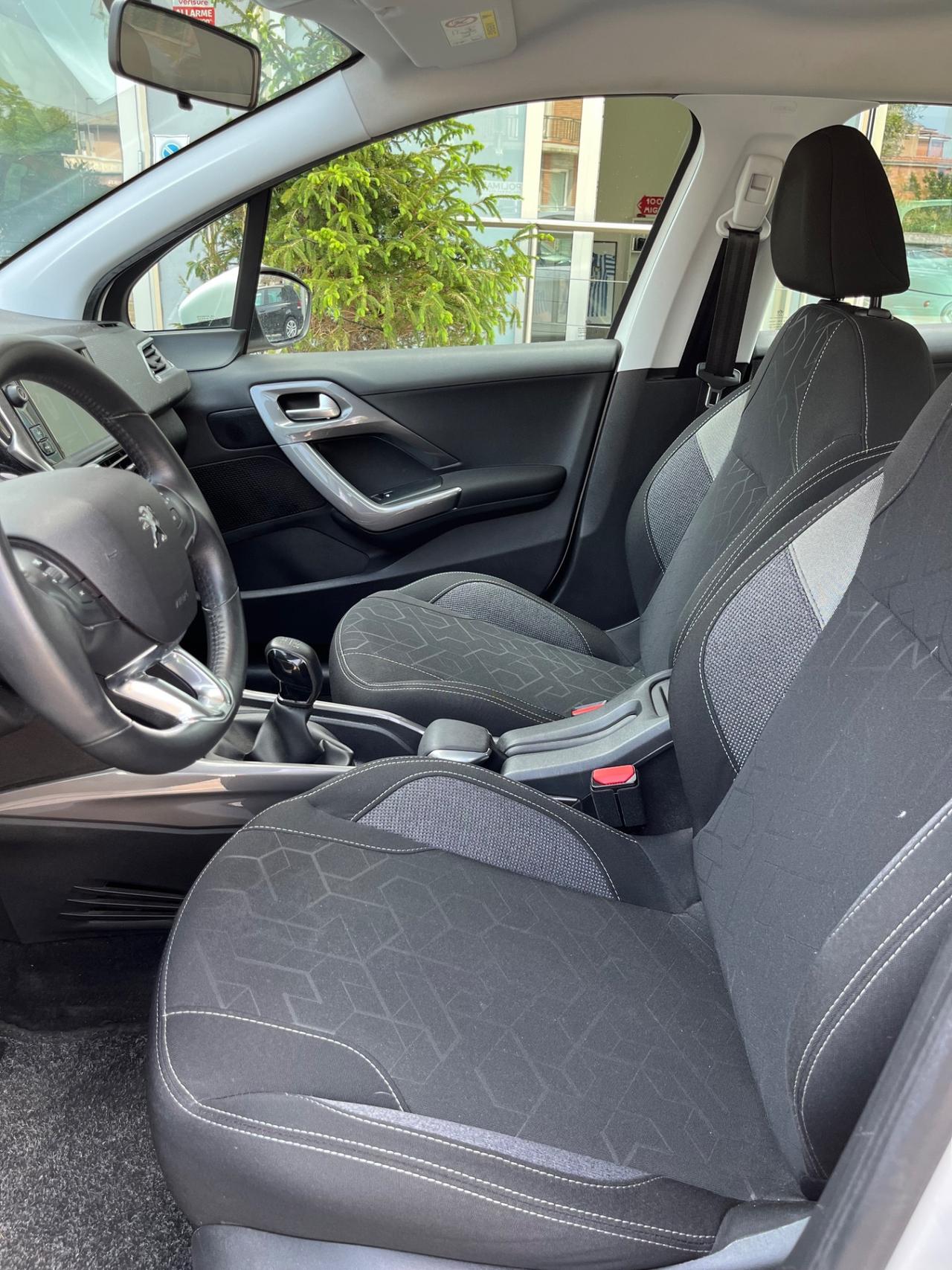 Peugeot 2008 1.2 82 CV S&S Allure