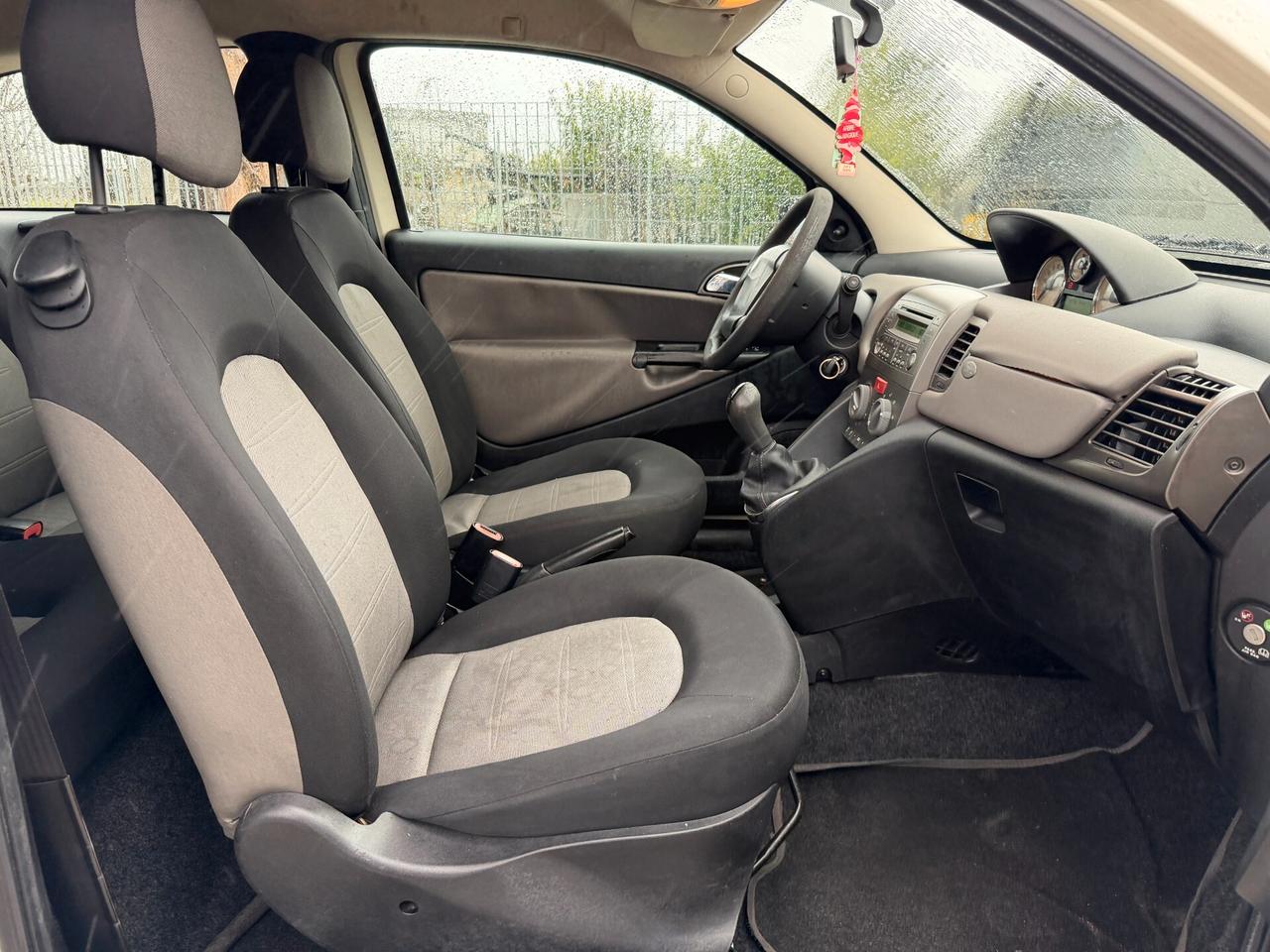 LANCIA YPSILON ANNO 2006 1.3 MJT 69 CV