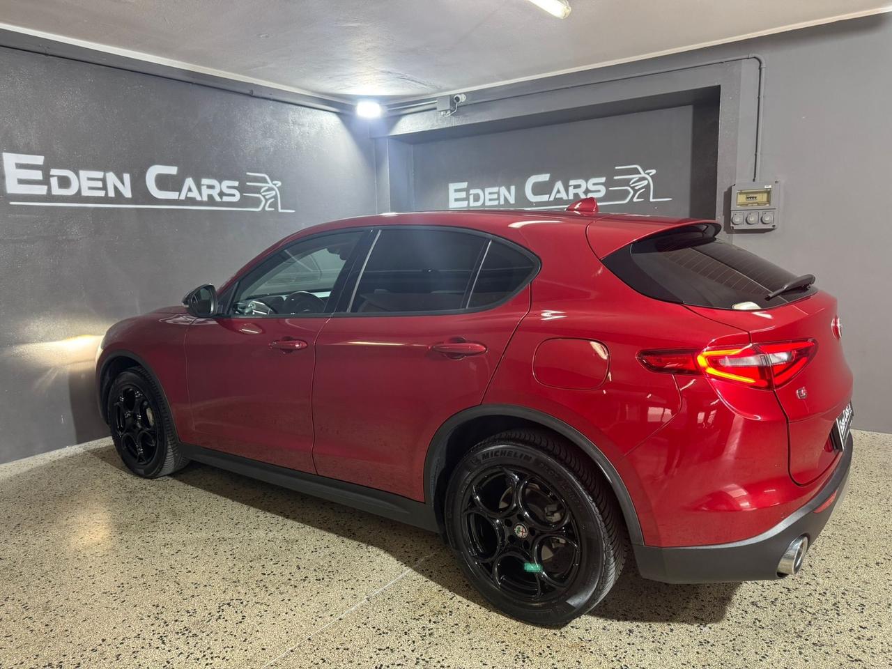 Alfa Romeo Stelvio 2.2 Turbodiesel 210 CV AT8 Q4 Super Red-Edition