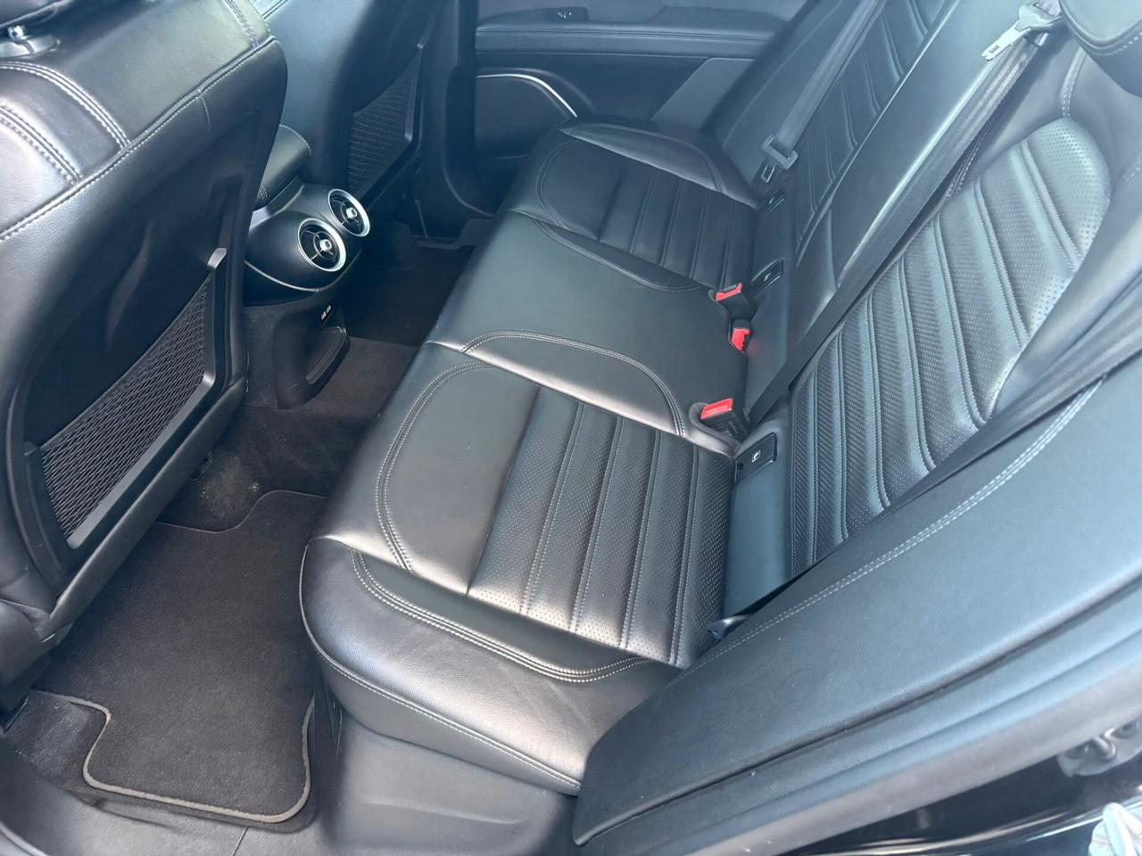 Alfa Romeo Stelvio 2.2 Turbodiesel 210 CV AT8 Q4 Super