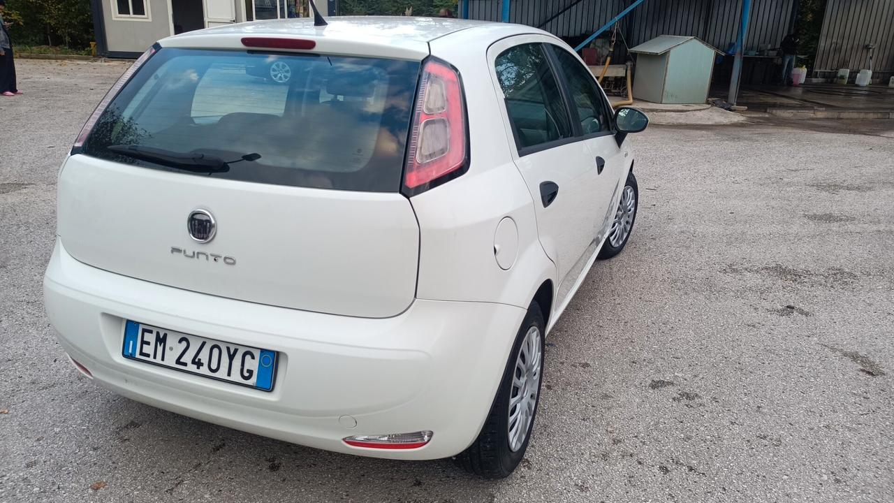 Fiat Punto 1.3 diesel 75 CV. N1 con i posti