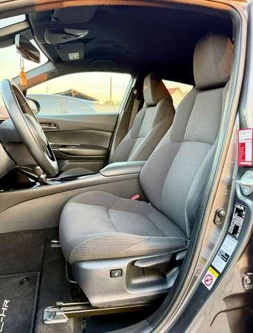 Toyota C-HR 1.8h Lounge 2wd e-cvt my18