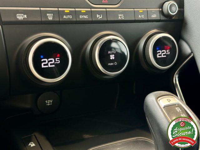 JAGUAR E-Pace 2.0D 180CV AWD aut. R-Dynamic