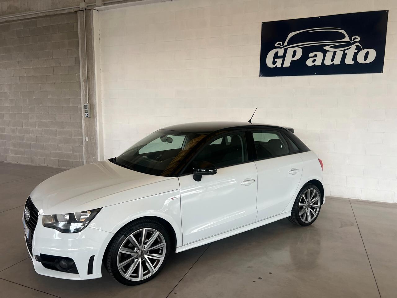 Audi A1 spb 1.6 tdi 90 cv S-LINE ESTERNO OK NEOPATENTATI