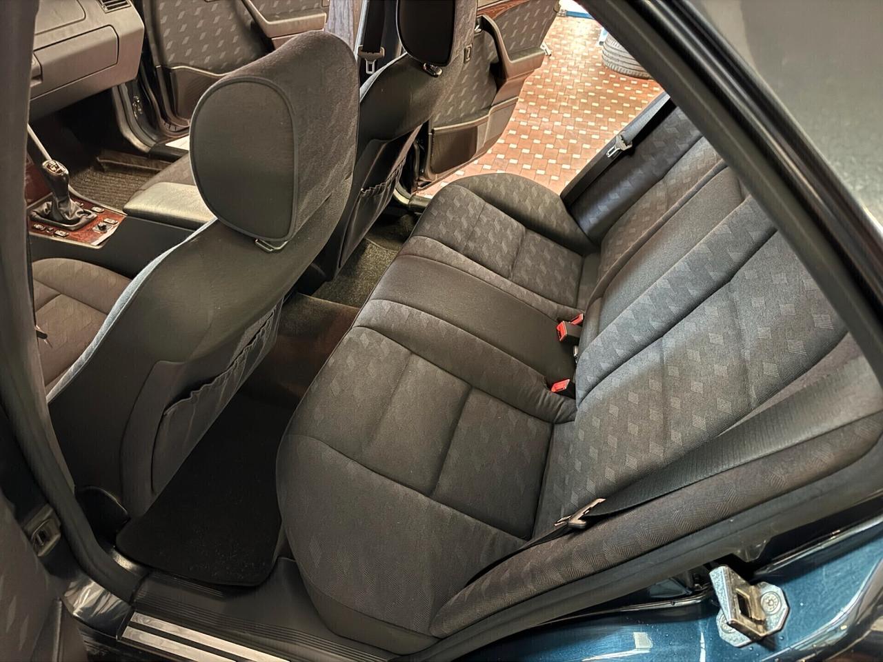 Mercedes-benz C 180 cat Classic - UNICO PROPRIETARIO