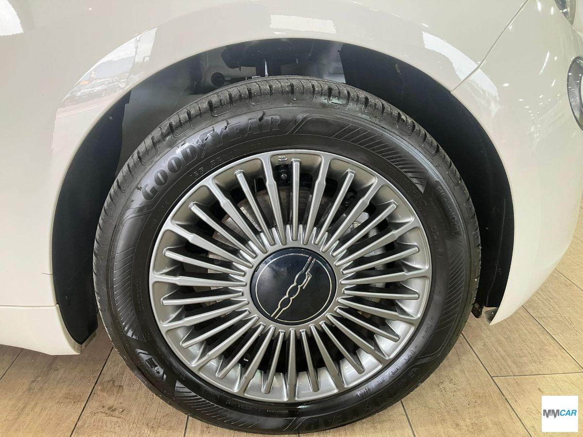 FIAT - 500 E - 500 Icon + Berlina