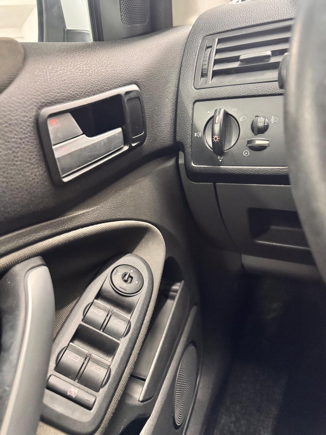 Ford Kuga 2.0 TDCi 136 Cv 2WD Titanium