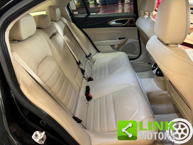 ALFA ROMEO Giulia 2.2 JTD 180 CV AT8 Super GARANZIA - DISTR - BOLLO