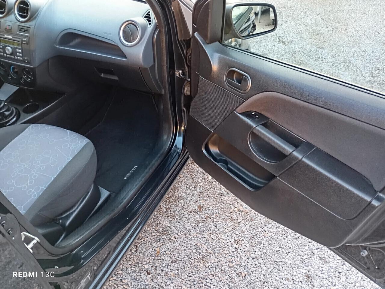 Ford Fiesta 1.2 PARI AL NUOVO 12 MESI DI GARANZIA