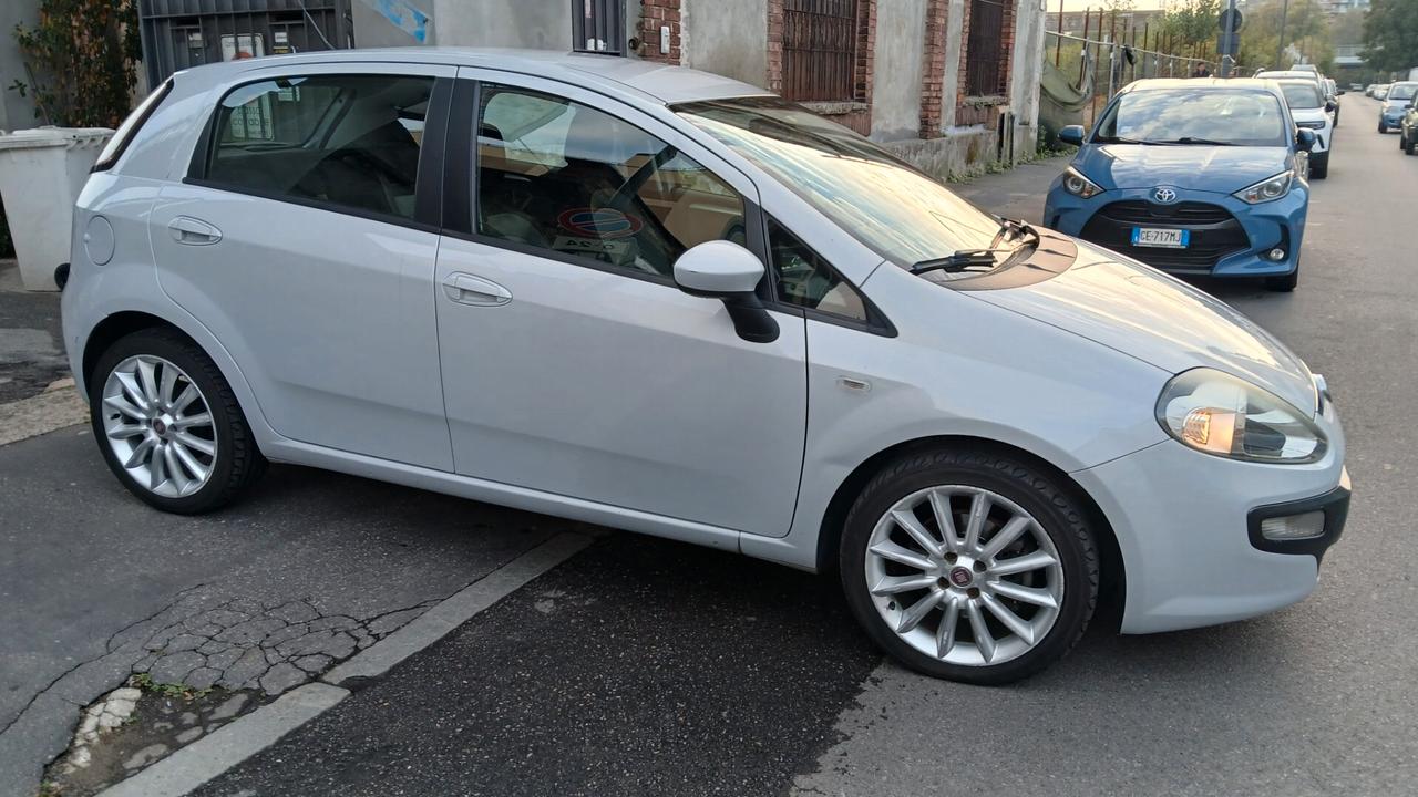 Fiat Punto Evo 1.3 Mjt 95 CV DPF 5 porte S&S Dualogic Dynamic