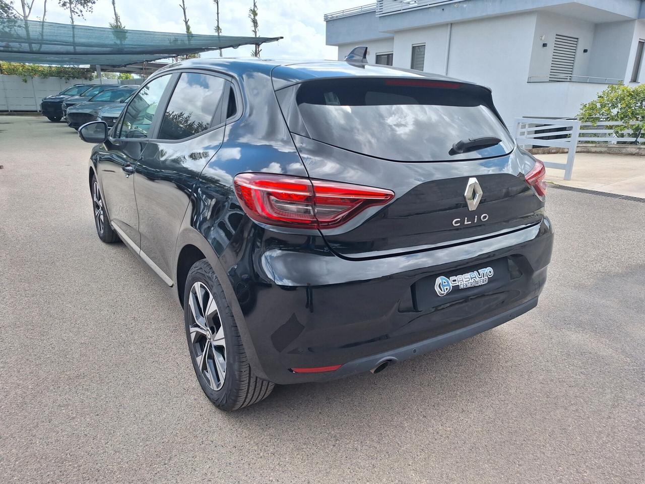 Renault Clio 1.5 dCi 100cv Evolution NAV - 2023