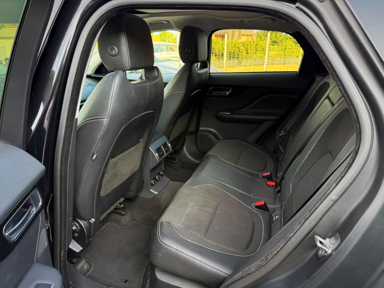 Jaguar F-Pace 2.0 D 180 CV AWD aut. Portfolio 12 mesi di garanzia