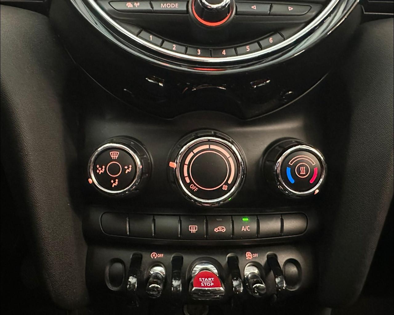 MINI Mini 5 porte (F55) - Mini 1.5 One 75 CV 5 porte