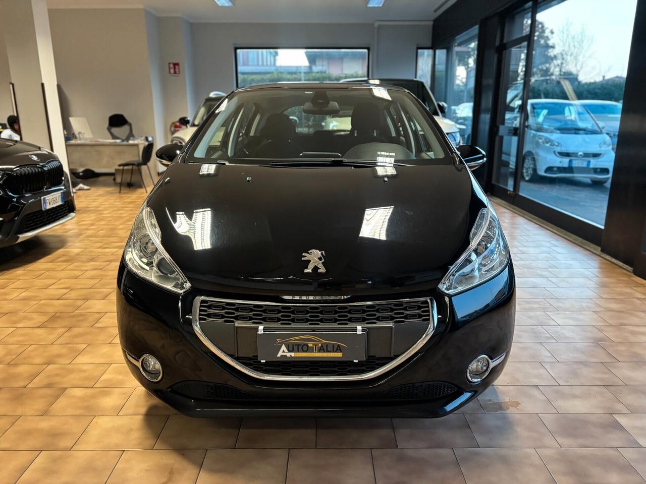 Peugeot 208 5p 1.2 vti *CINGHIA FATTA 100000KM*NEOPATENTATI