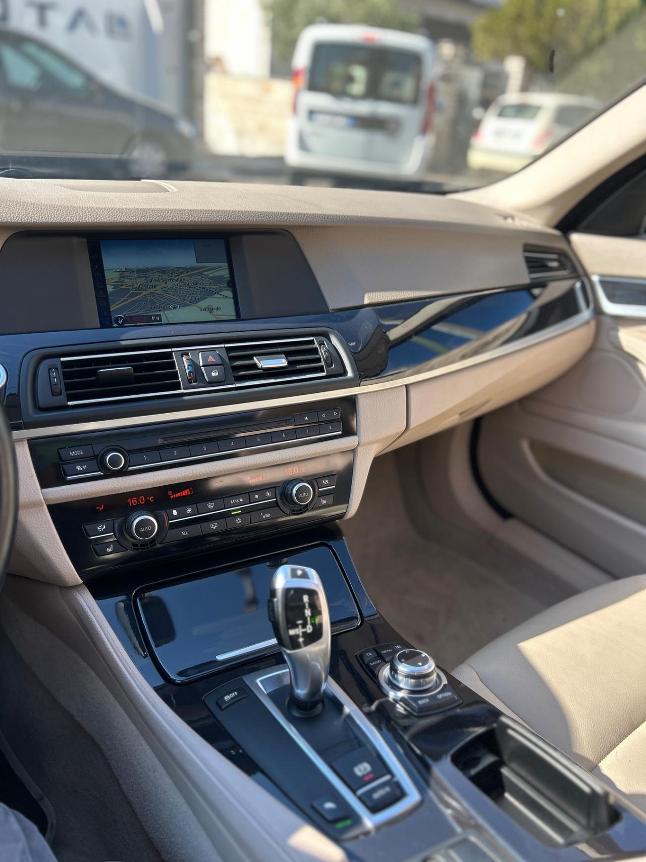 Bmw 520d Touring Luxury -mod.2012 TETTO/NAVI/XENO