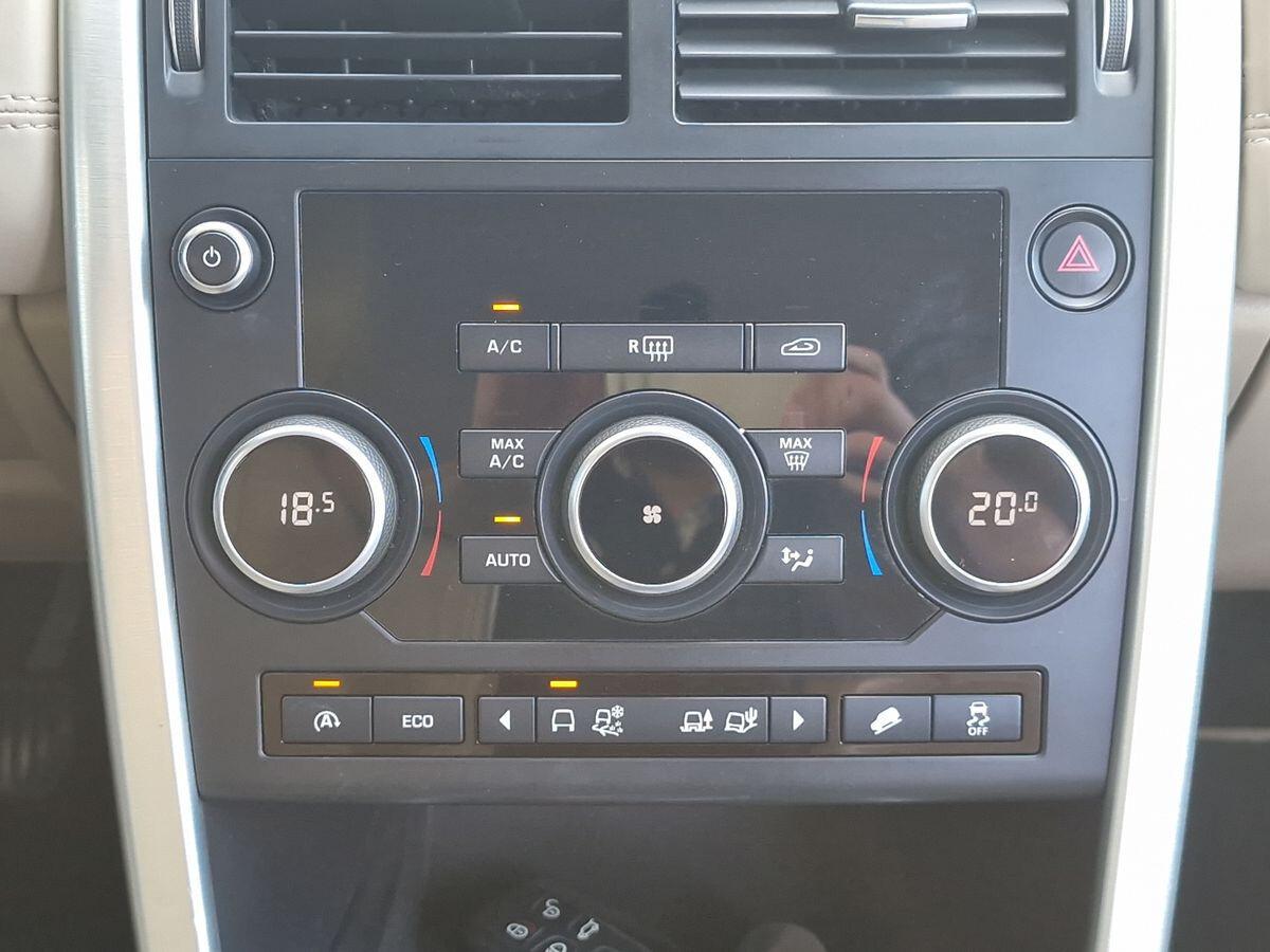 LAND ROVER DISCOVERY SPORT 2.0 PURE
