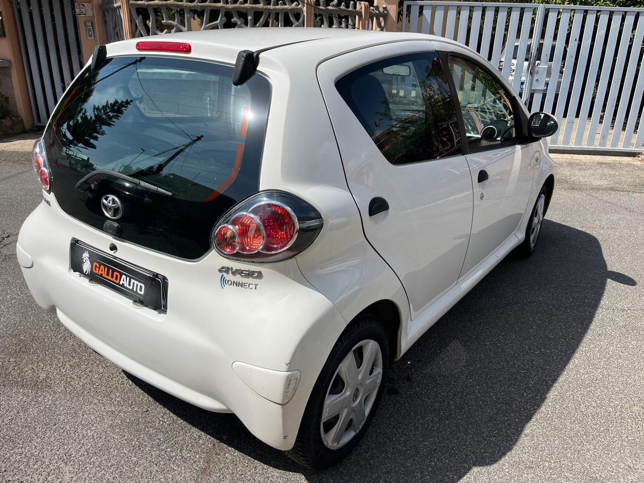 Toyota Aygo 1.0 12V VVT-i 5 porte Deep Ocean Connect