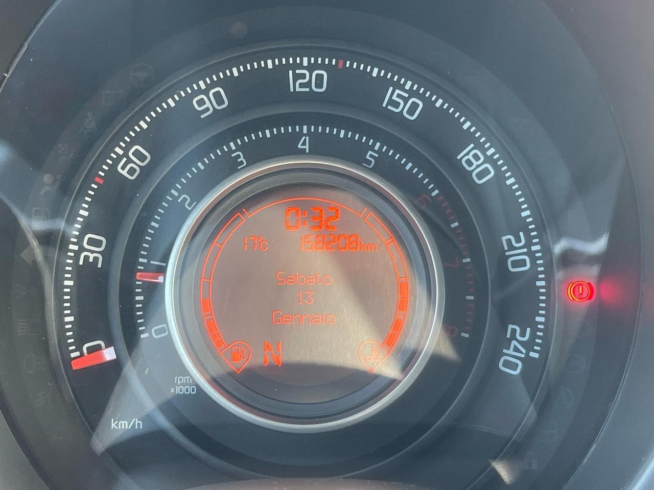 Abarth 500 C 1.4 Turbo T-Jet MTA Bicolore