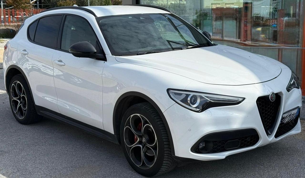 Alfa Romeo Stelvio 2.2 Turbodiesel 210 CV AT8 Q4 Business