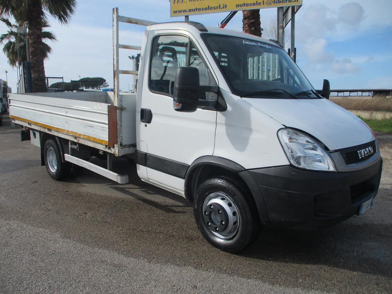 Iveco Daily 60C15 3000 150CV CASSONE FISSO DA 4.30 M PATENTE C