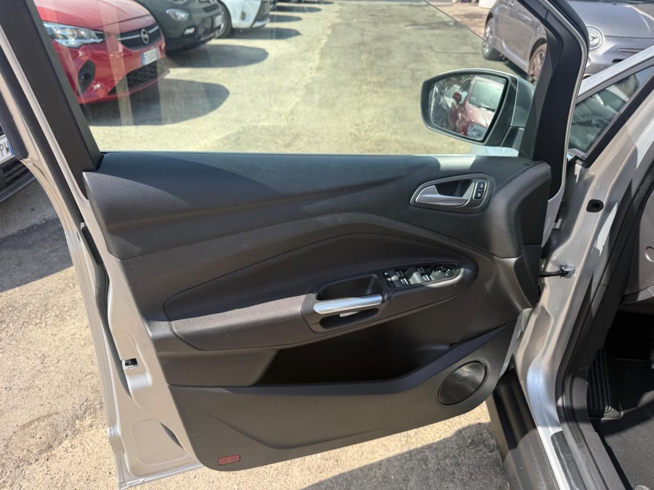 Ford C-Max 1.6 120CV GPL Titanium Perfetta