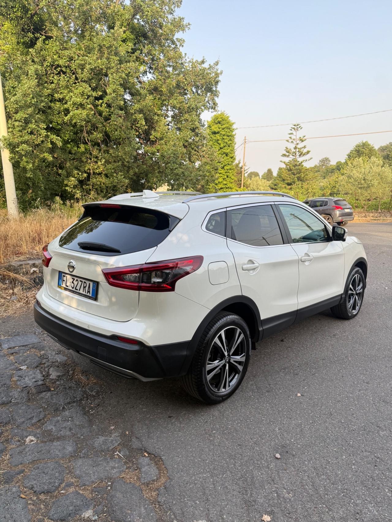 Nissan Qashqai 1.5 dCi Tekna tetto panoramico