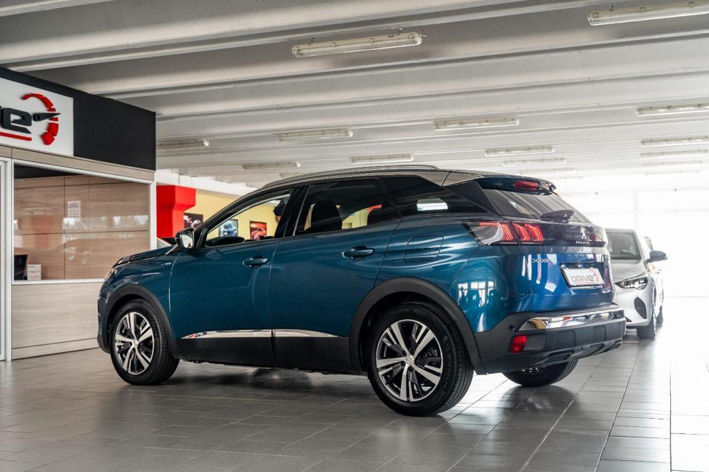 PEUGEOT 3008 1.6 Hybrid phev 225cv e-EAT8 Allure
