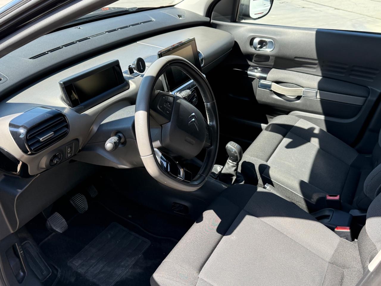 Citroen C4 Cactus 1.6 BlueHDi 100 Shine