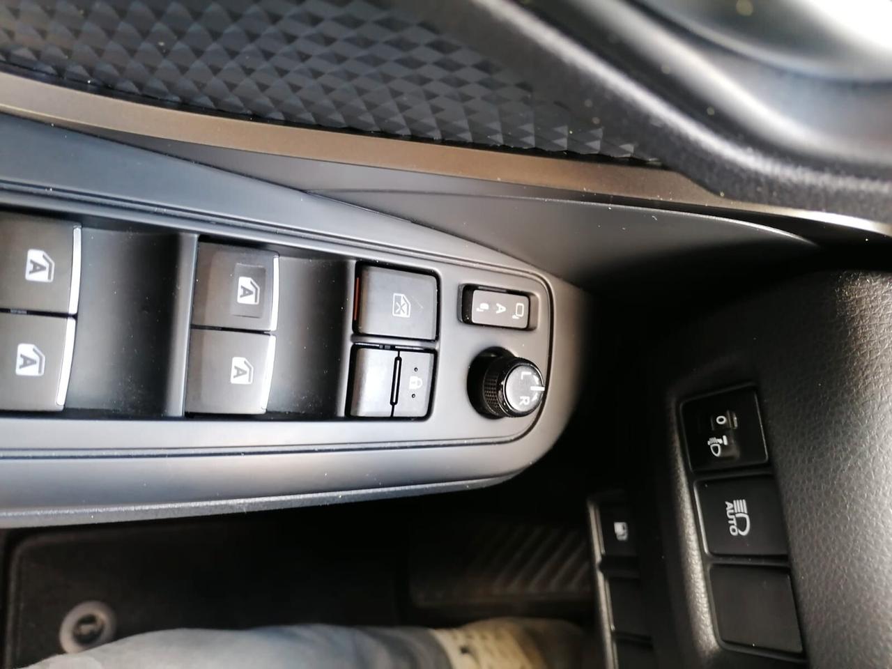 Toyota C-HR Hybrid Business NO OBBL. FINANZ.