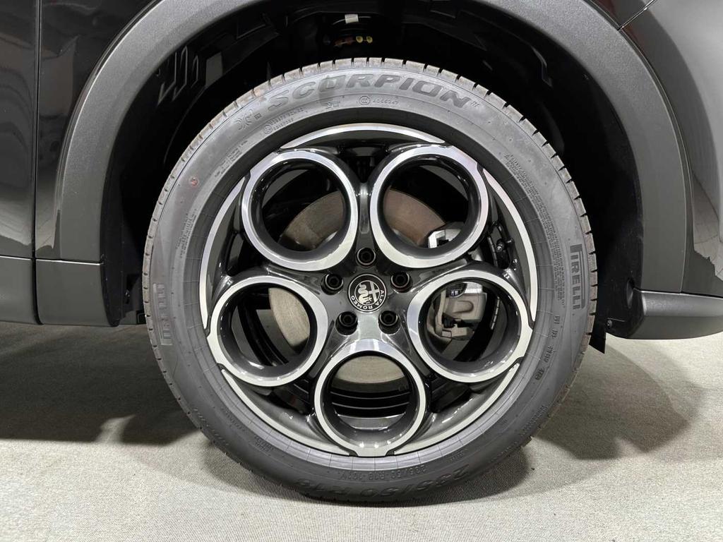 Alfa Romeo Tonale 1.3 phev Sprint Q4 280cv at6