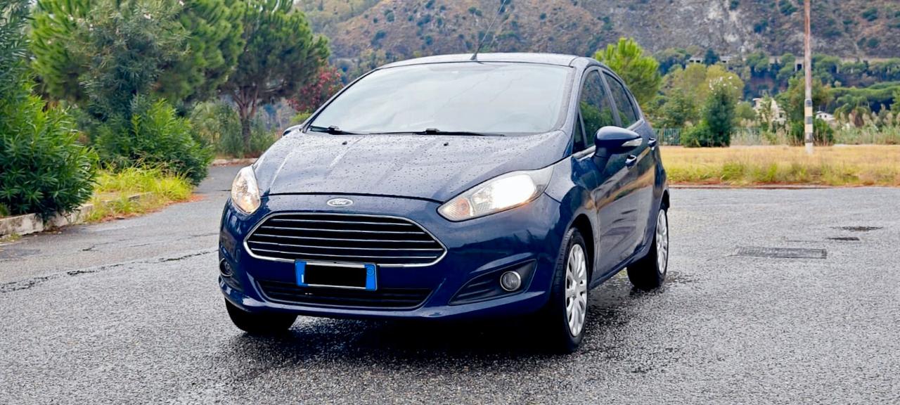 Ford Fiesta 1.0 EcoBoost 100CV 5 porte Powershift Titanium