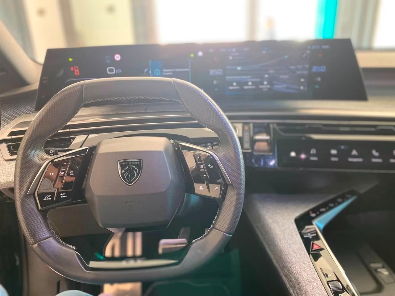 Peugeot 3008 Hybrid 136 e-DCS6 GT