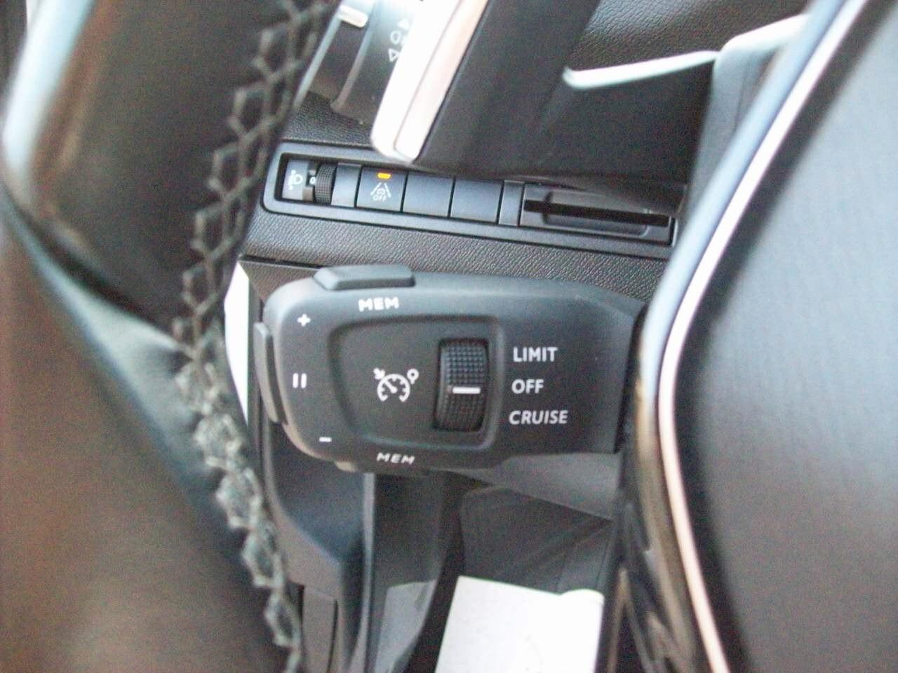 PEUGEOT 3008 1.5 BlueHDI CV.130 S&S ALLURE Pack "2022"