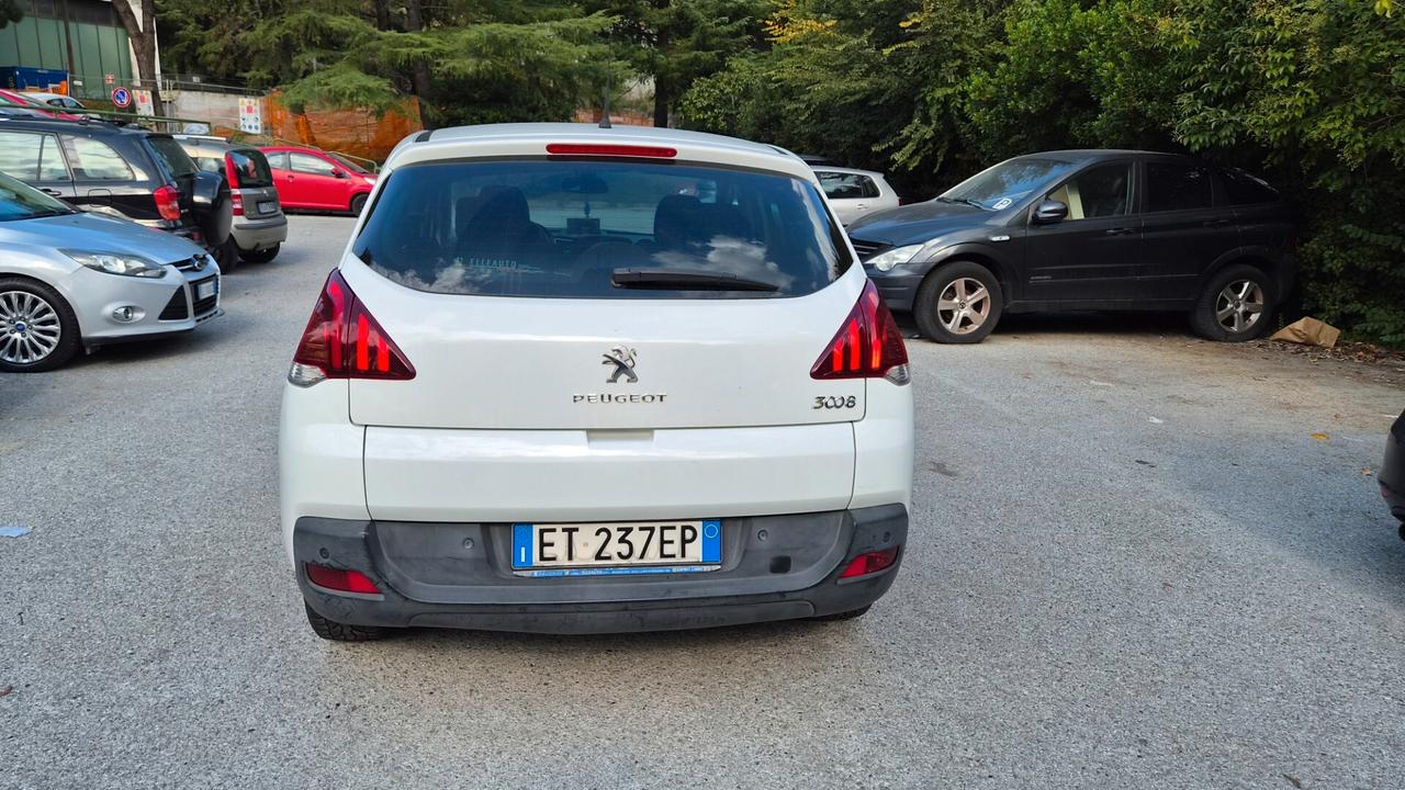 Peugeot 3008 1.6 HDi 115CV Business