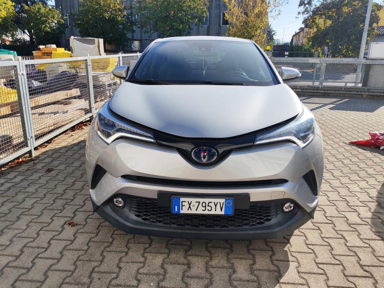 Toyota C-HR 1.8 Hybrid E-CVT Style+