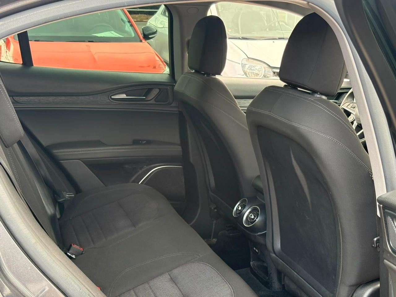 Alfa Romeo Stelvio 2.2 Turbodiesel 190 CV AT8 RWD Business