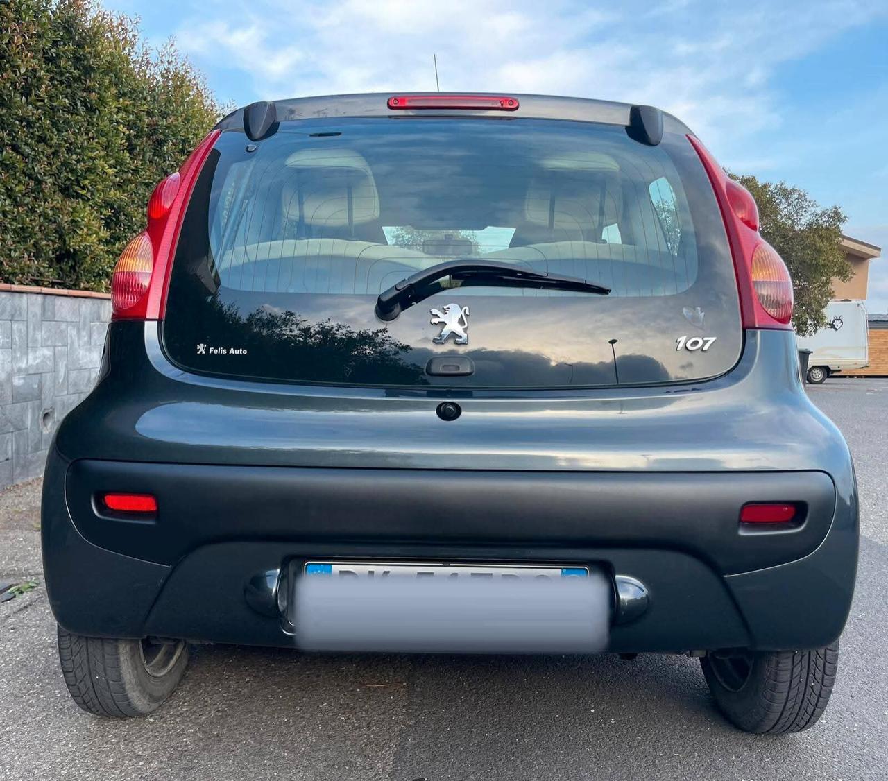 Peugeot 107 1.0 68CV 3p. Plaisir