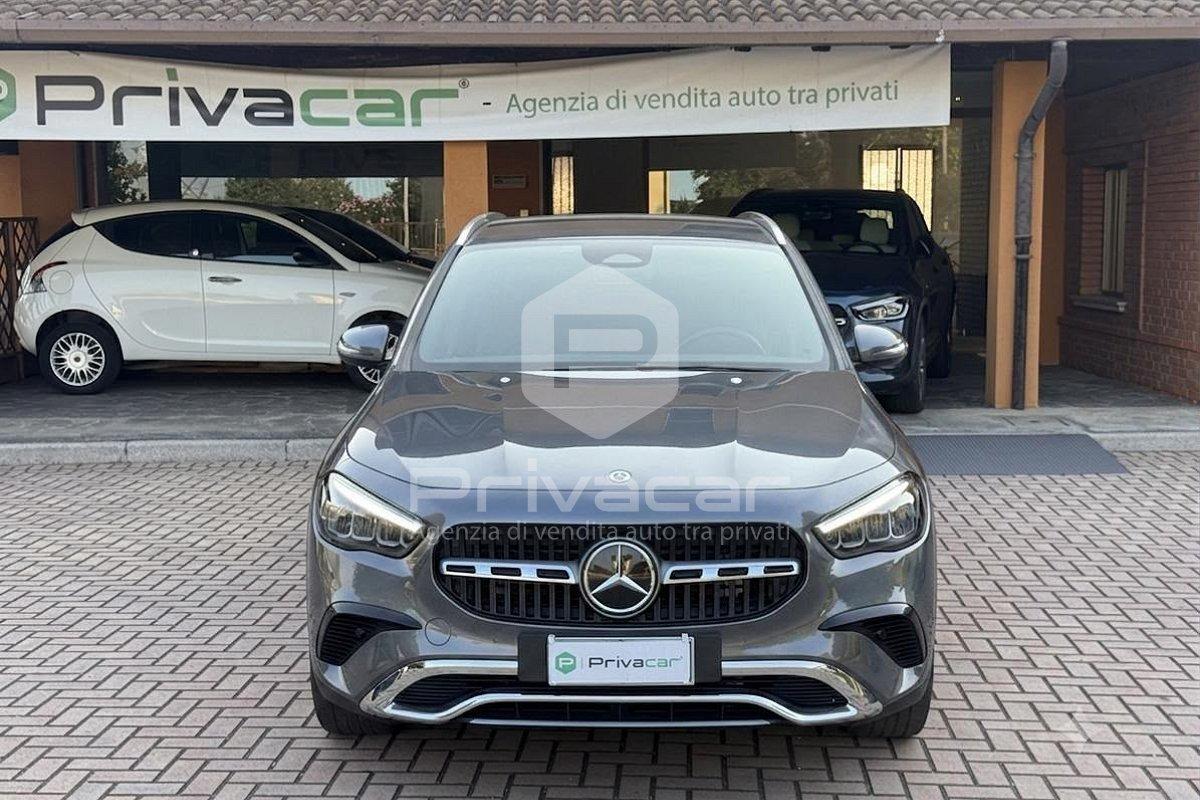 MERCEDES GLA 180 d Automatic Progressive Advanced