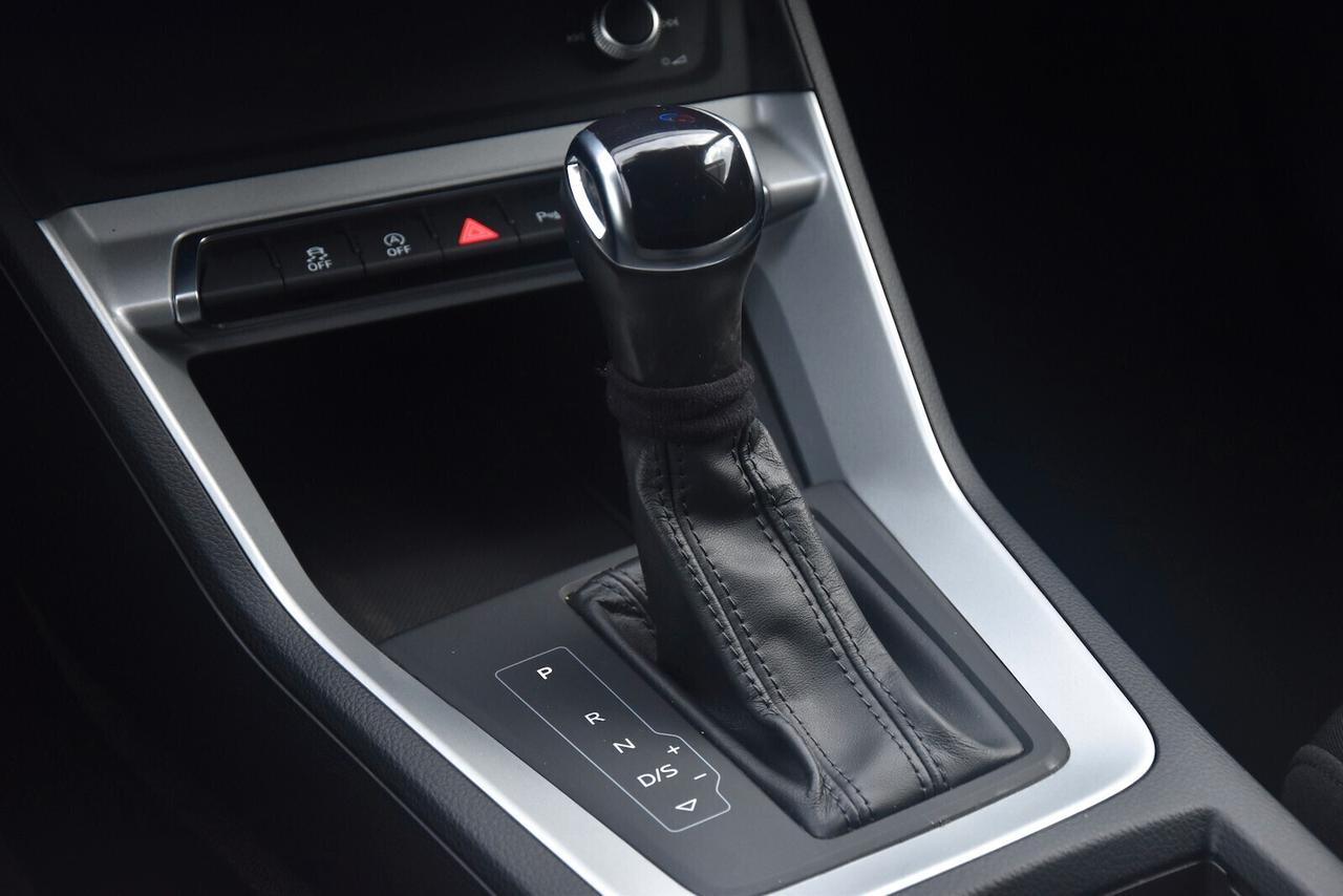 Audi Q3 35 TDI S tronic Business